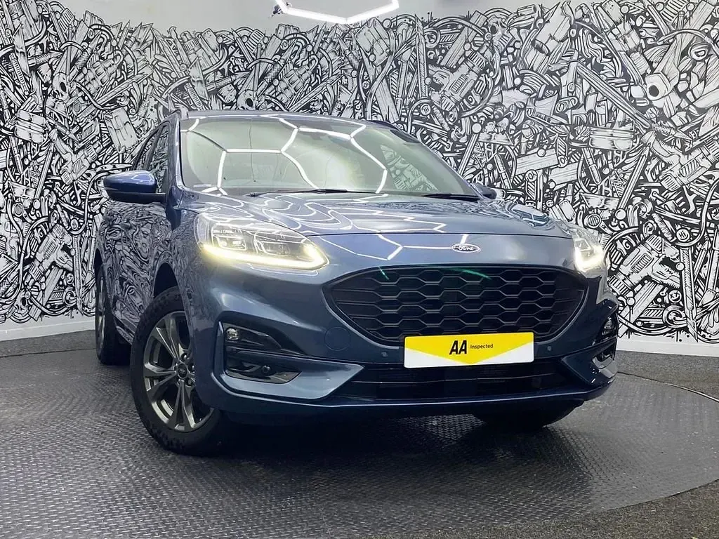 Second-hand Ford Kuga ST-Line 225 CP (165 kW) 2022 Albastru SUV