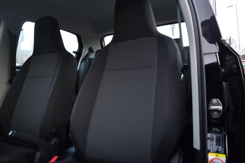 Used Seat Mii 60 HP (44 kW) 2013 Black Hatchback