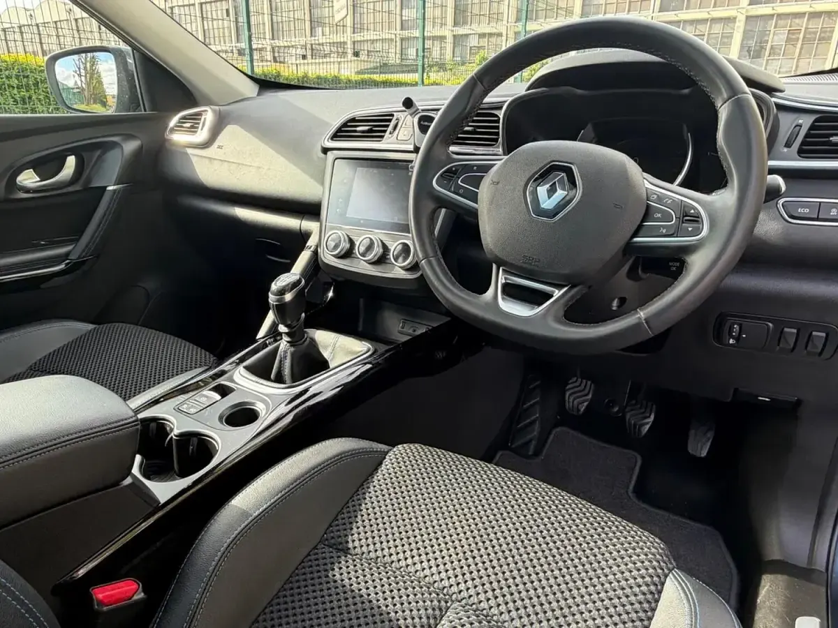 Used Renault Kadjar Version S 140 HP (102 kW) 2020 Grey SUV