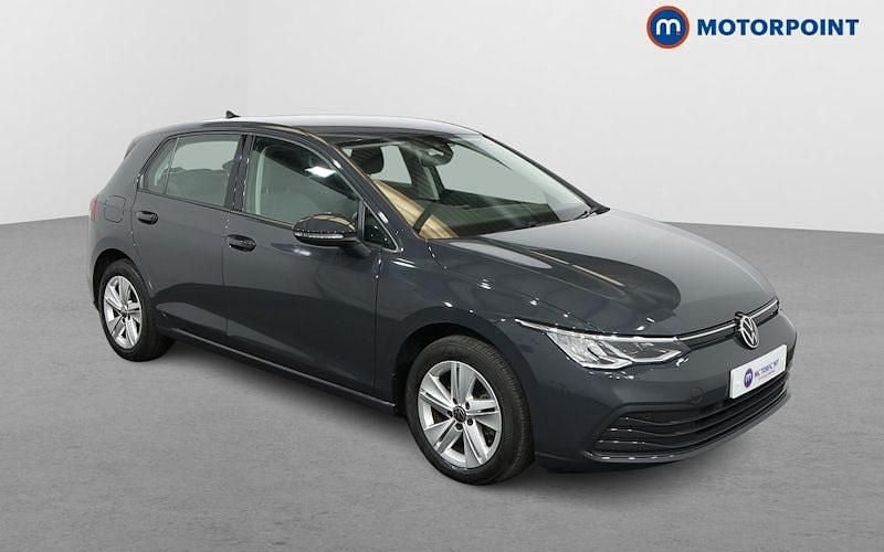 Used 2024 VW Golf VIII Life Hatchback | £16,499 (Good price) - Image 1/4