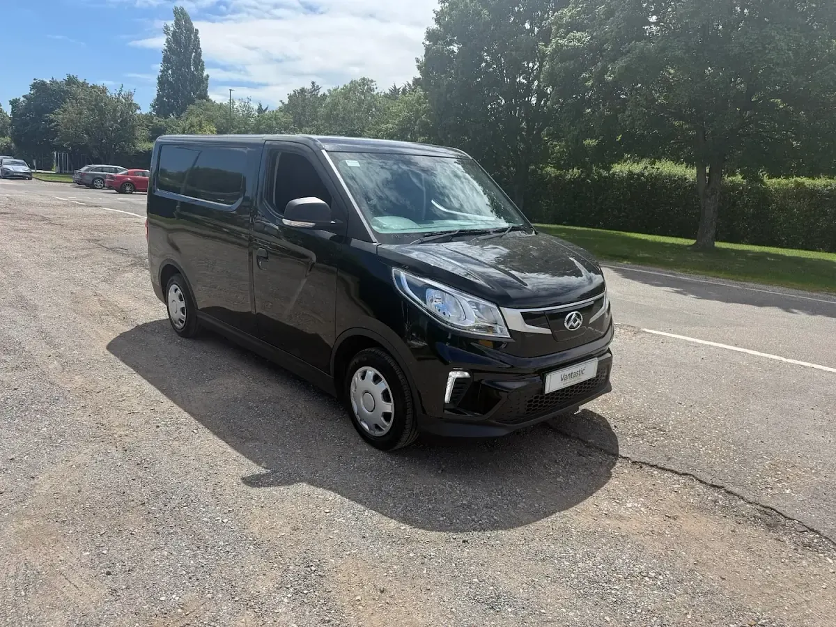 Used Maxus eDeliver 3 89 kW (122 HP) 2022 Black Van