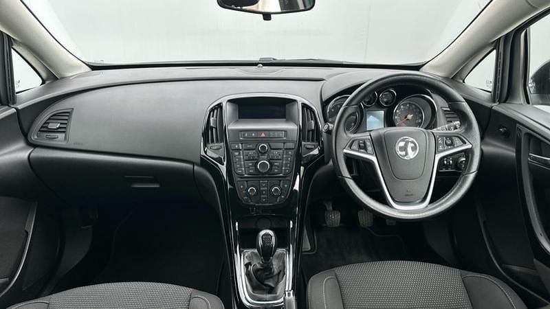 Image 4/4