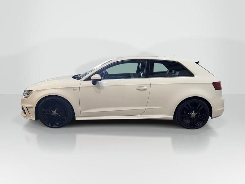Used Audi A3 S-Line 122 HP (89 kW) 2013 White Hatchback