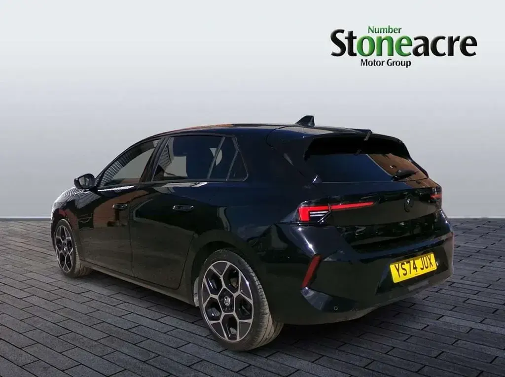 Used Vauxhall Astra Ultimate 130 HP (95 kW) 2024 Black Hatchback