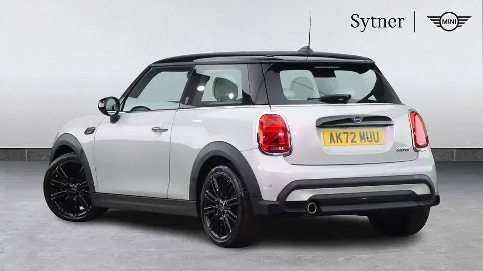 Used Mini Cooper Exclusive 134 HP (98 kW) 2022 Silver Hatchback