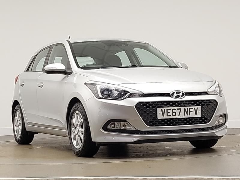 Silver Used 2017 Hyundai i20 SE Hatchback | £7,998 (Fair price) - Image 1/4