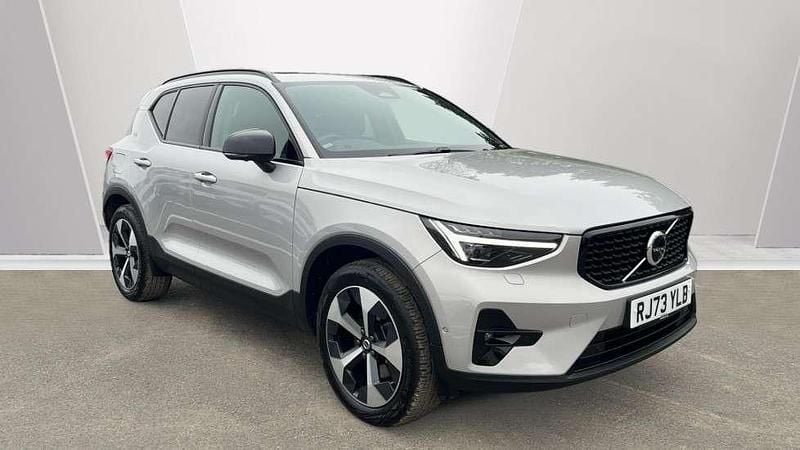 Silver Used 2023 Volvo XC40 Ultimate SUV | £32,190 (Good price) - Image 1/4