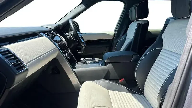 Used Land Rover Discovery HSE Dynamic 2021 Eiger grey SUV