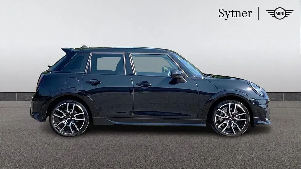 Used Mini Cooper S Hatch 201 HP (147 kW) 2024 Black Hatchback