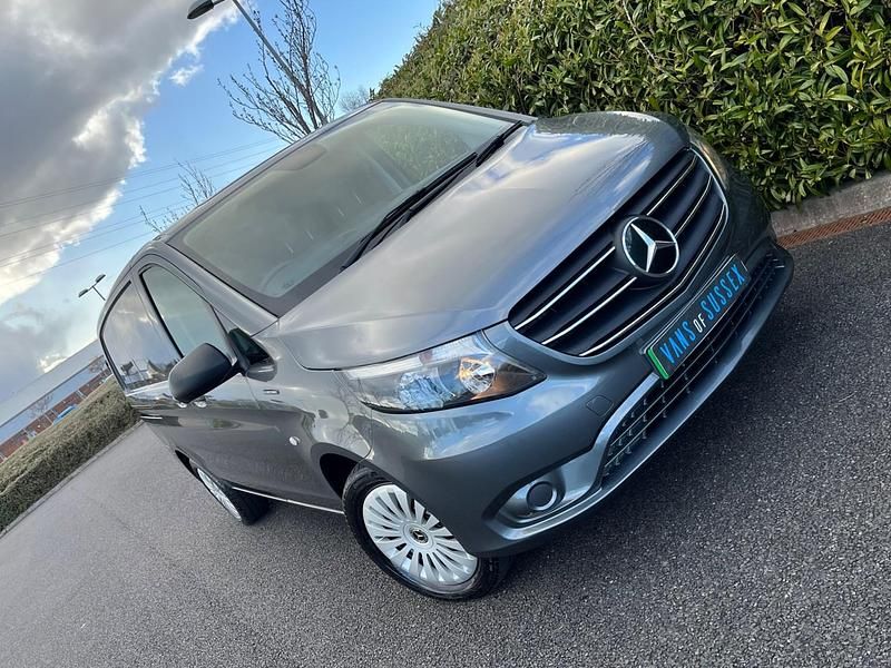 Used Mercedes e-Vito Progressive 85 kW (116 HP) 2021 Grey MPV