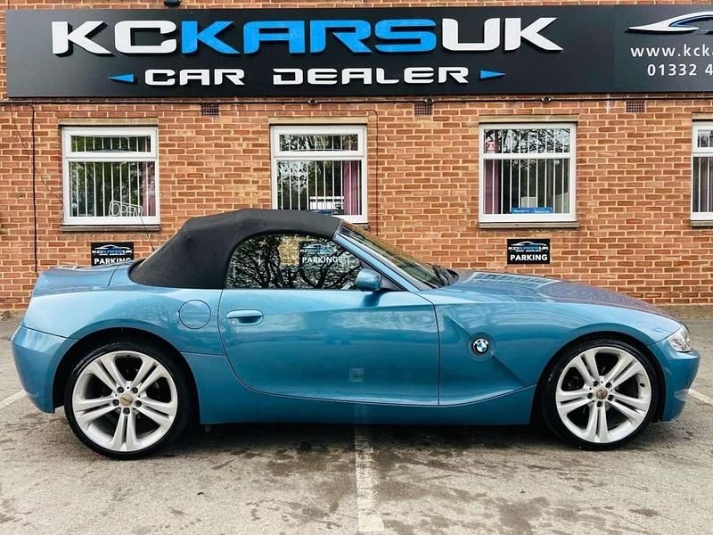Usado BMW Z4 Luxury Line 170 CV (125 kW) 2004 Azul Descapotable