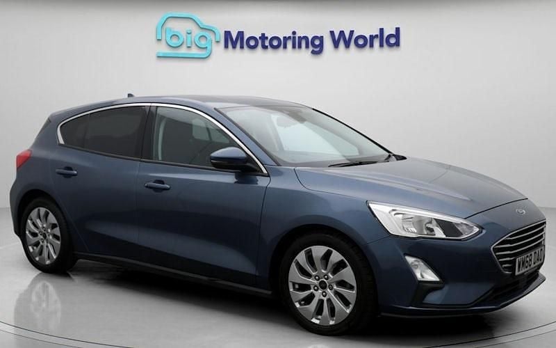 Used 2020 Ford Focus Zetec Hatchback | £7,800 (Good price) - Image 1/4