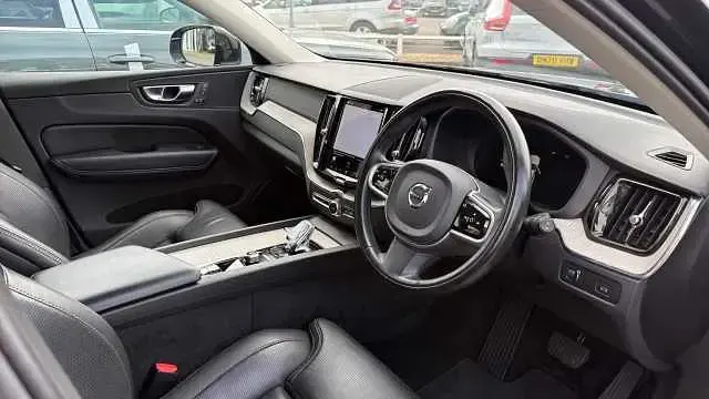 Used Volvo XC60 Inscription 194 HP (142 kW) 2022 Black SUV