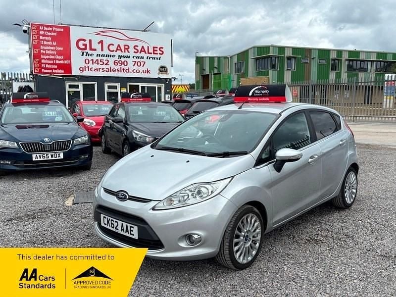 Silver Used 2012 Ford Fiesta Titanium Hatchback | £5,910 (Fair price) - Image 1/4