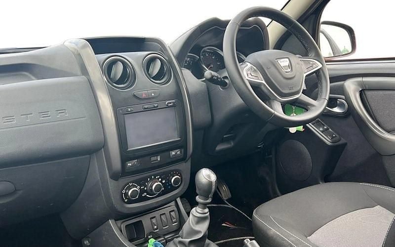 Second-hand Dacia Duster 109 CP (80 kW) 2018 Albastru SUV