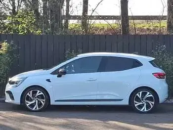 Gebraucht Renault Clio V Engineered 145 PS (106 kW) 2023 Weiß Kleinwagen