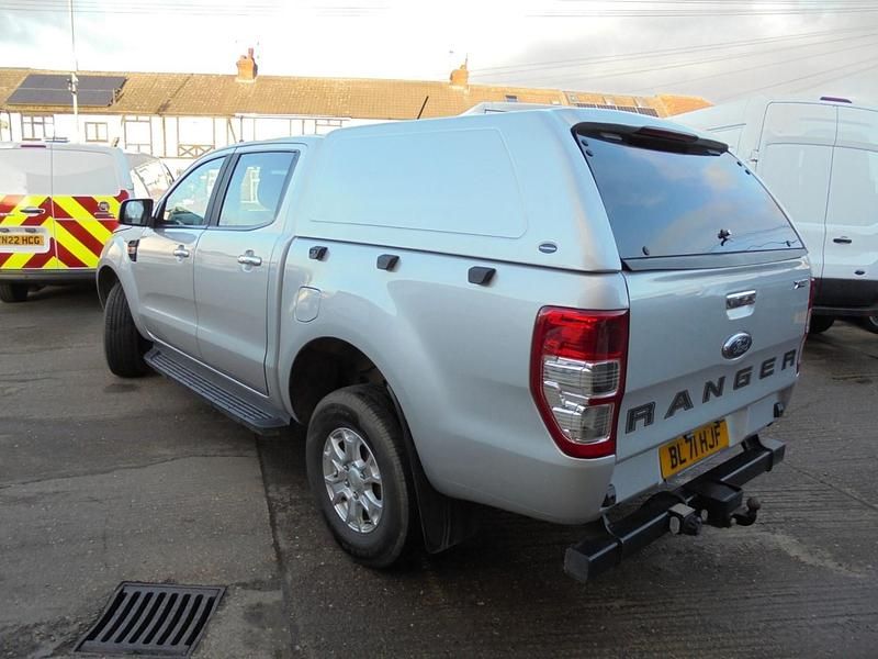 Used Ford Ranger XLT 170 HP (125 kW) 2021 Silver Pickup