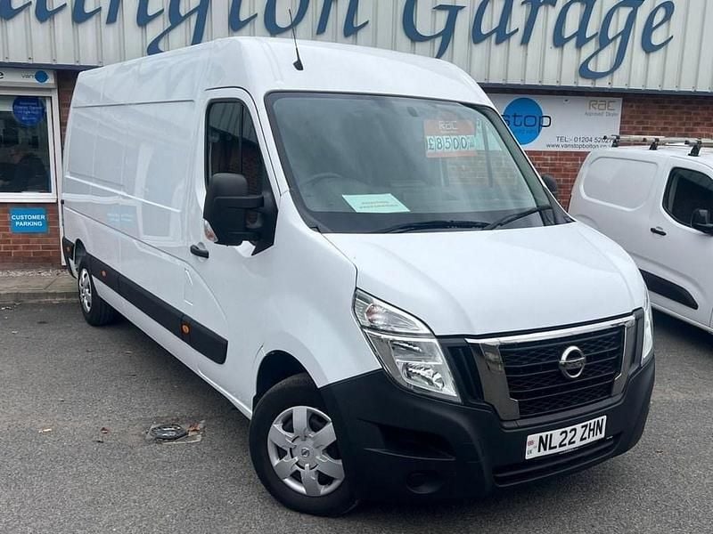 White Used 2022 Nissan Interstar Acenta Van | £8,500 - Image 1/4
