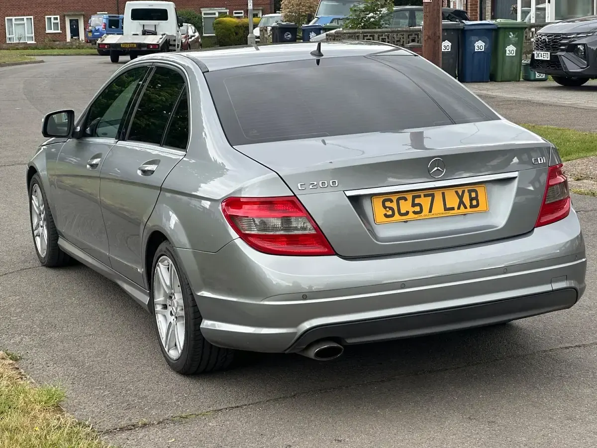 Used Mercedes C200 2008 Silver Sedan