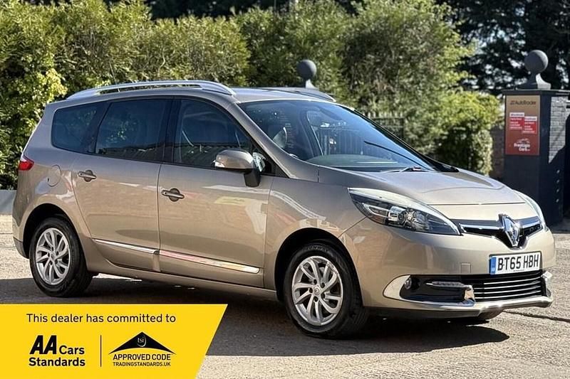 Used Renault Grand Scénic III Dynamique 2015 Beige MPV