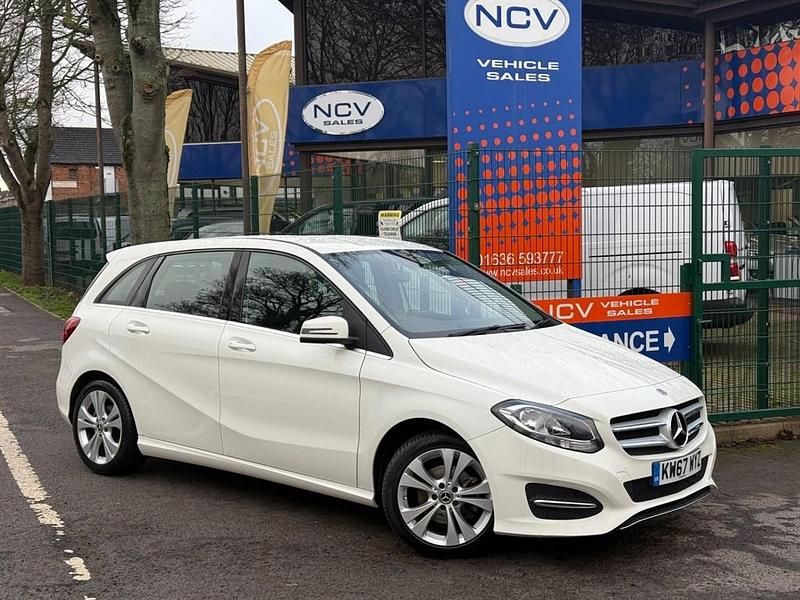 Used Mercedes B200 2017 White MPV