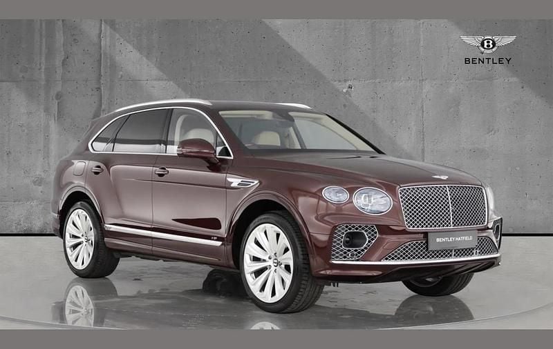 Used Bentley Bentayga Mulliner 541 HP (397 kW) 2021 Red SUV