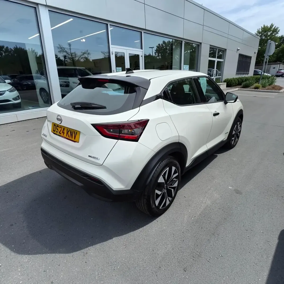 Used Nissan Juke Acenta Premium 143 HP (105 kW) 2024 White SUV