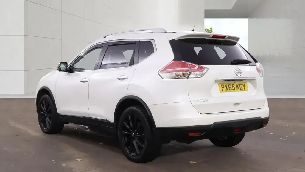 Used Nissan X-Trail Tekna 130 HP (95 kW) 2015 White SUV