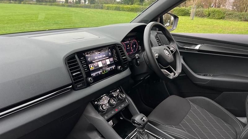 Used Skoda Karoq SportLine 150 HP (110 kW) 2024 Black magic SUV
