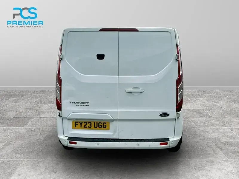 Used Ford Transit Custom Limited 130 HP (95 kW) 2023 White Van