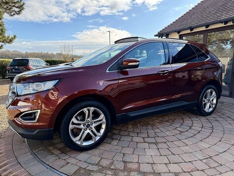Used Ford Edge Titanium 180 HP (132 kW) 2017 Red SUV
