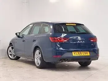 Used Seat Leon FR 190 HP (139 kW) 2019 Blue Estate