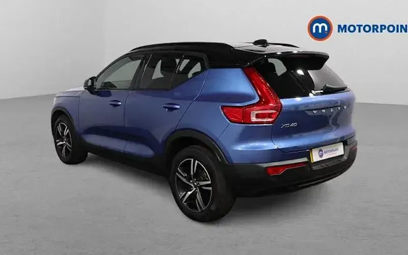 Used Volvo XC40 R-Design 163 HP (119 kW) 2021 Blue SUV