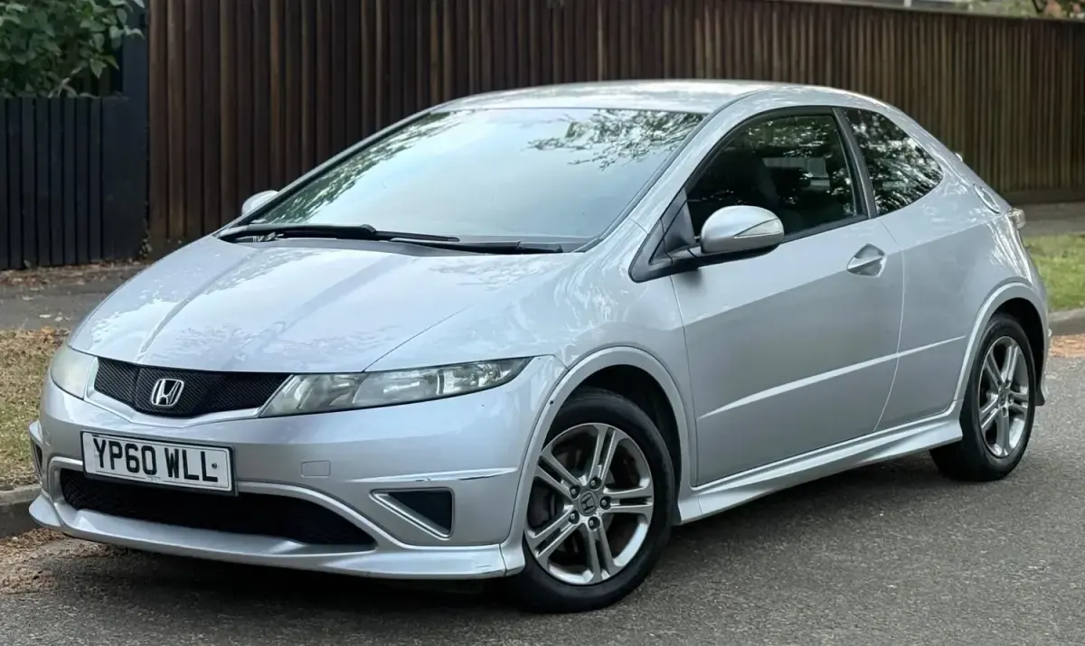 Begagnad Honda Civic Type S 2011 Silver Halvkombi