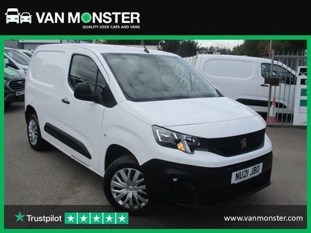 White Used 2021 Peugeot Partner Van | £9,174 (Fair price) - Image 1/4