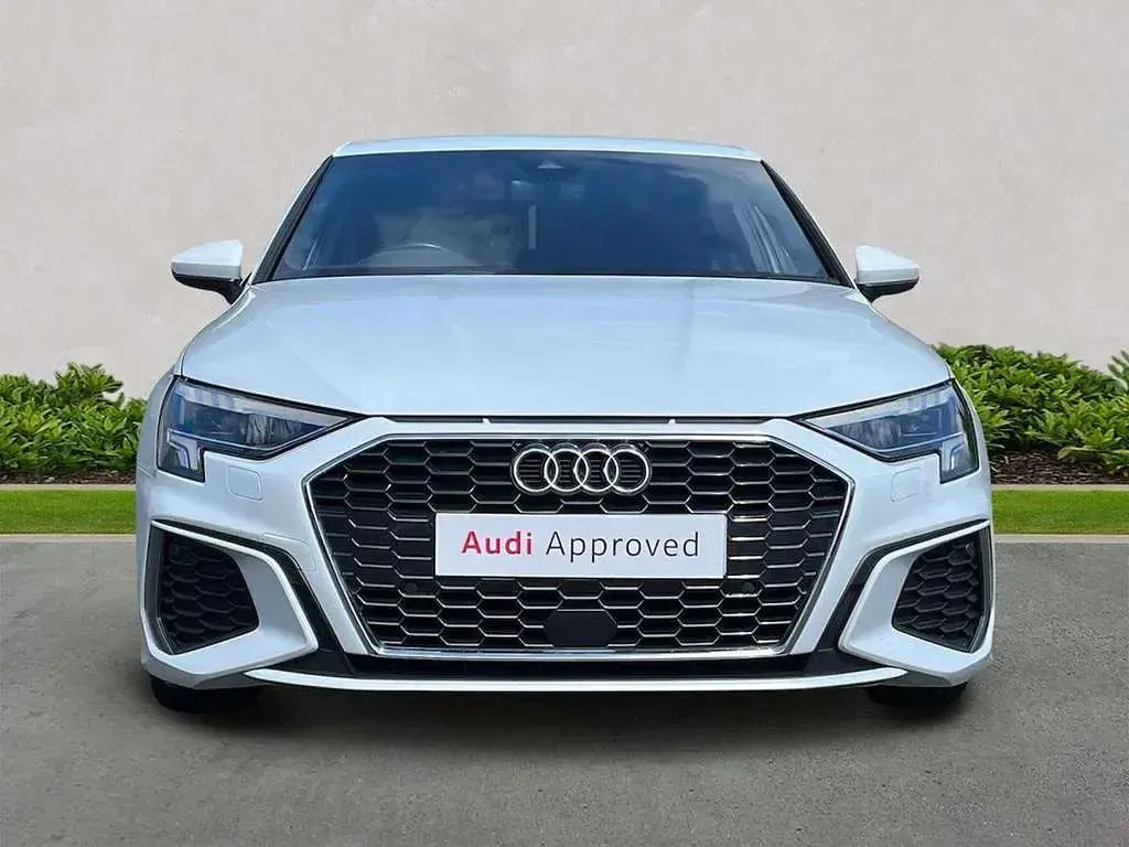 Used Audi A3 S-Line 108 HP (79 kW) 2022 White Sedan