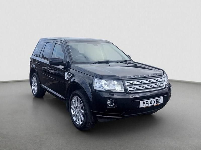 Black Used 2014 Land Rover Freelander 2 HSE SUV | £10,550 (Good price) - Image 1/4