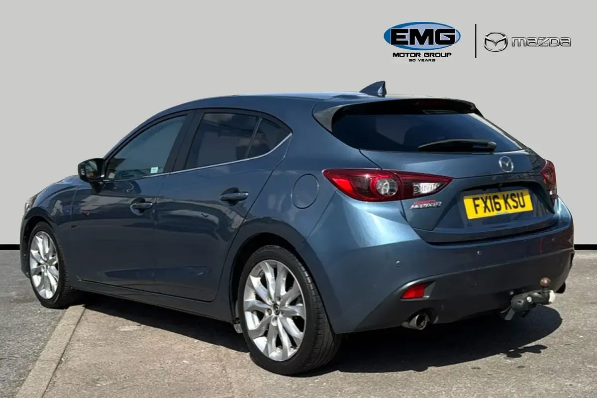 Used Mazda 3 Inclusive 120 HP (88 kW) 2016 Blue Hatchback