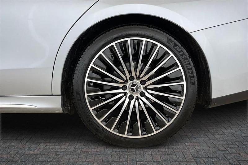 Used Mercedes E220 AMG Line Premium Plus 197 HP (144 kW) 2025 High tech silver Estate