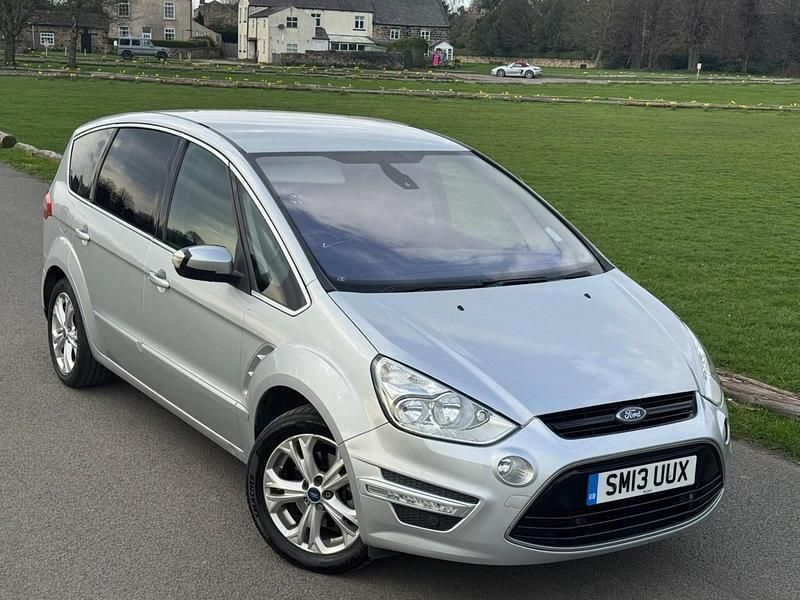 Used Ford S-MAX Titanium 2013 Silver MPV