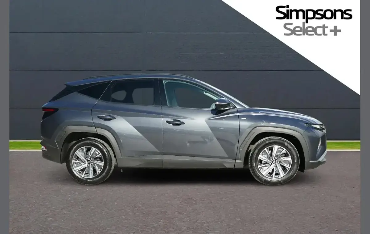 Used Hyundai Tucson SE 230 HP (169 kW) 2023 Grey SUV