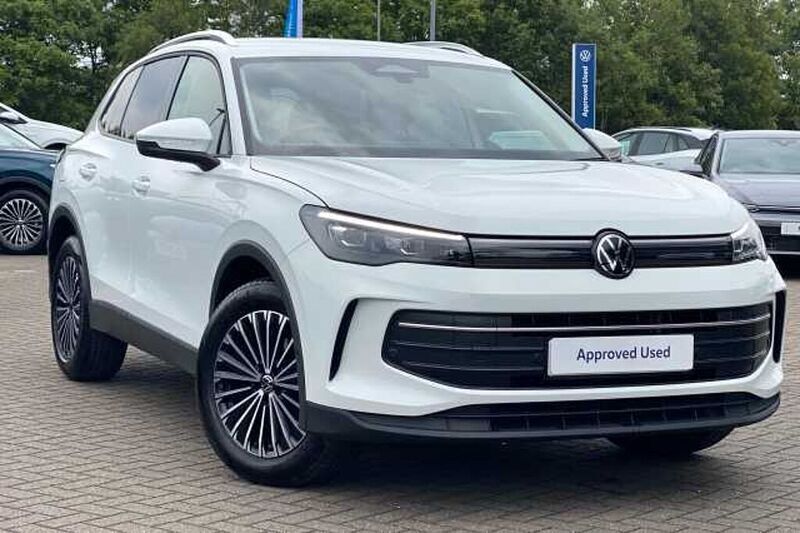 Used 2024 VW Tiguan Match SUV | £31,995 (A bit pricey) - Image 1/4
