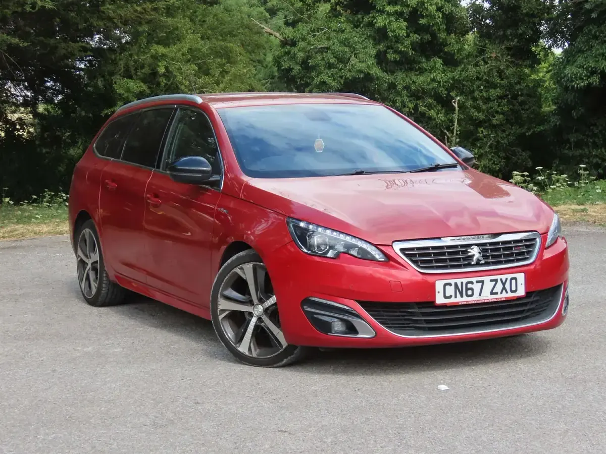 Used Peugeot 308 GT-line 2017 Red Estate