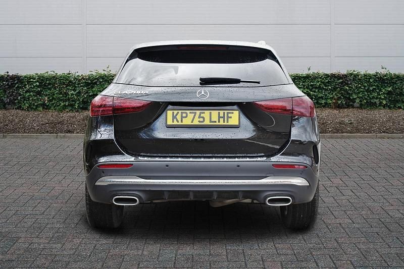Used Mercedes GLA200 Executive 150 HP (110 kW) 2025 Black SUV
