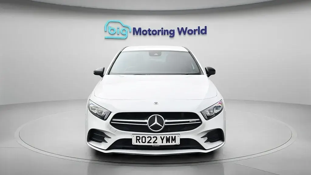 Usado Mercedes A35 AMG Executive 306 CV (225 kW) 2022 Blanco Utilitario