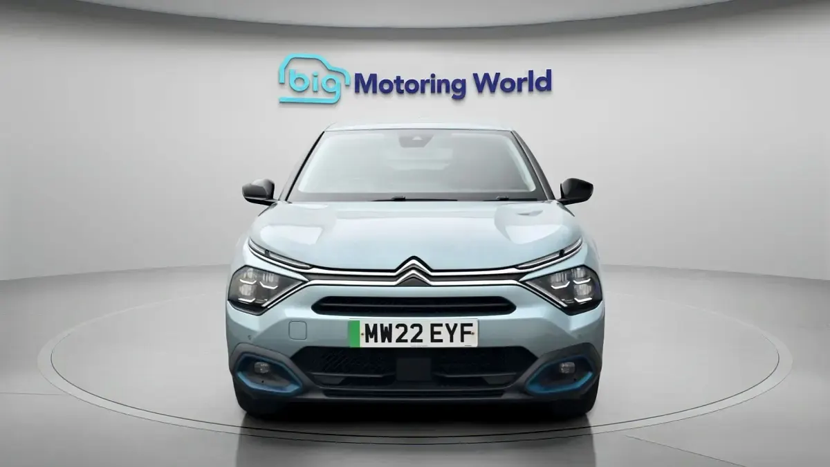 Used Citroën e-C4 Shine 100 kW (136 HP) 2022 Blue Hatchback