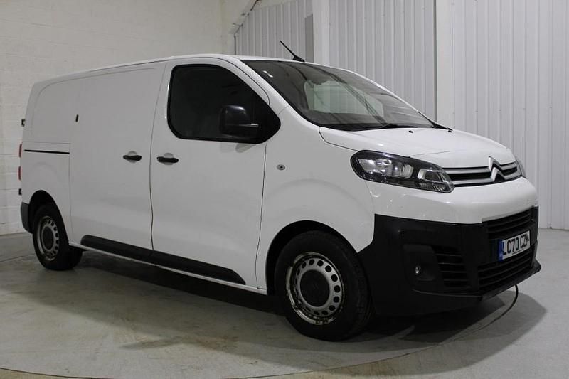 White Used 2020 Citroën Dispatch MPV | £8,495 (Good price) - Image 1/4