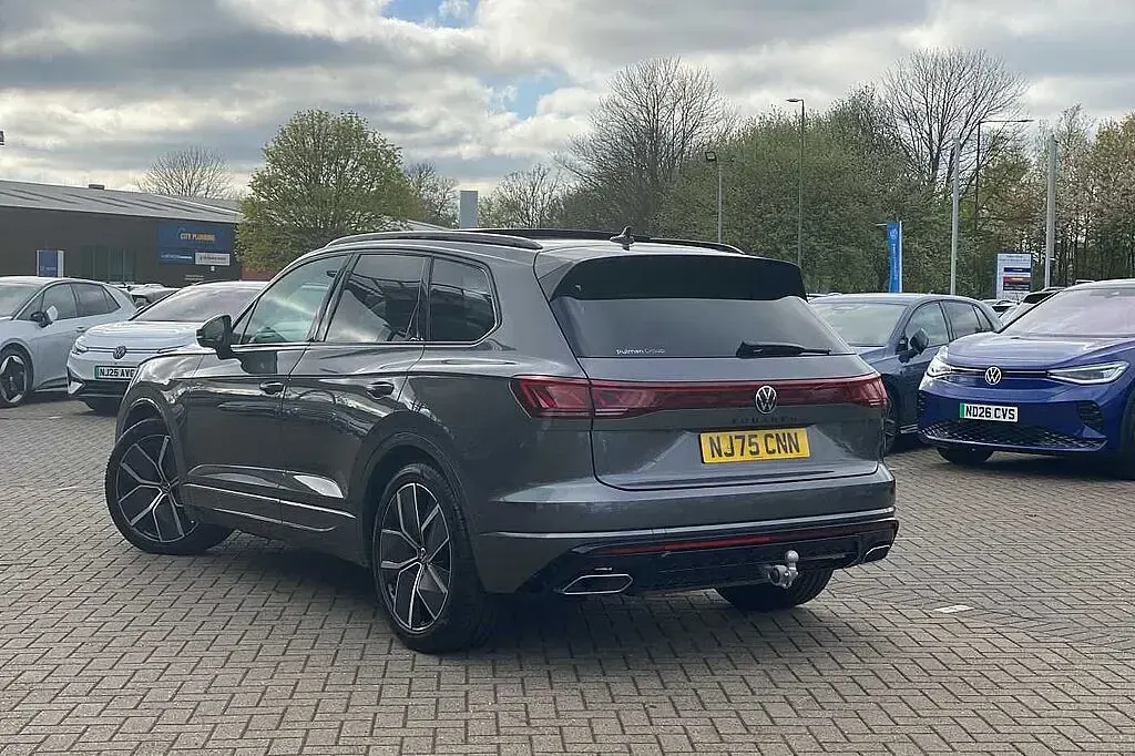 Used VW Touareg 286 HP (210 kW) 2025 SUV