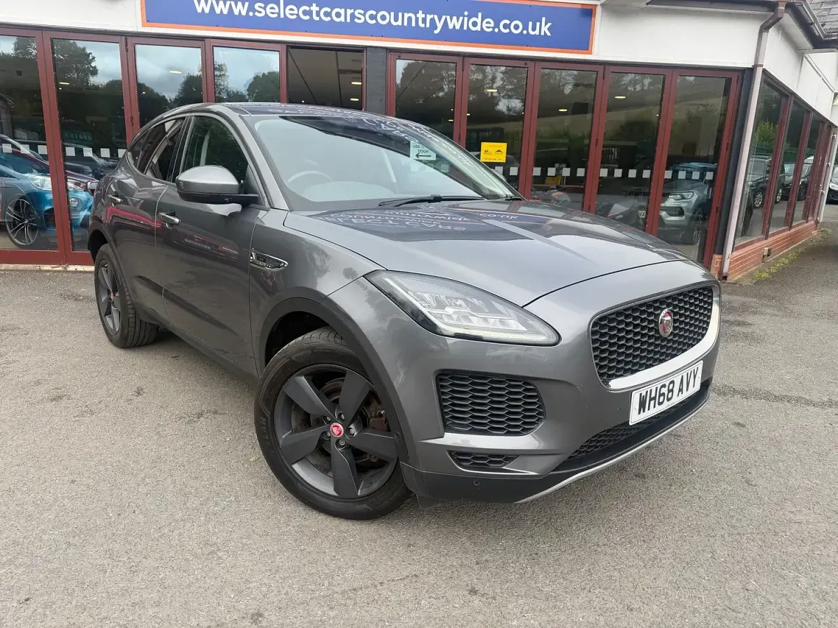 Used Jaguar E-Pace SE 150 HP (110 kW) 2018 Grey SUV