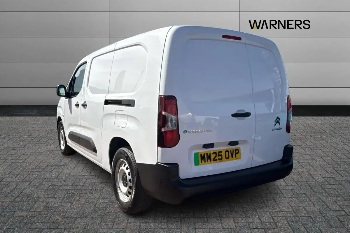 Used Citroën Berlingo 98 kW (134 HP) 2025 White MPV